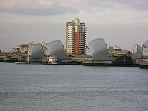 Thames Barrier 059184