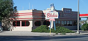 Blake's Lotaburger (14915387563).jpg