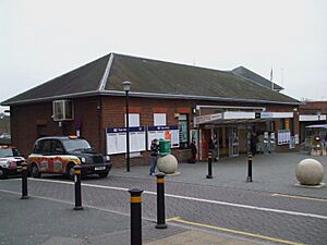 Bromley South stn building