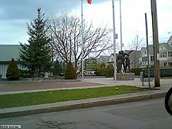 SyracuseTipperaryMonument.jpg