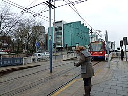 Tram approaching the University of Sheffield stop - geograph.org.uk - 3081401