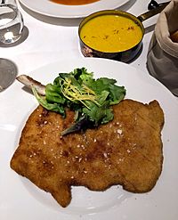 Cotoletta alla milanese in milano