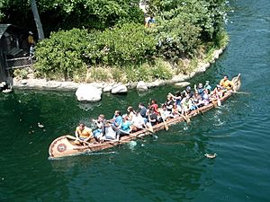 Davy Crockett Explorer Canoes