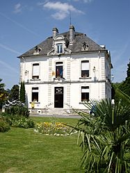 Hôtel de ville d'Espoey.JPG