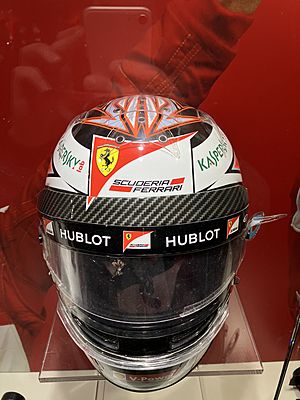 Kimi Raikkonen helmet