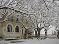 Neige sur cours d'école