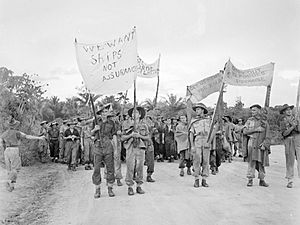 Protesting Australian soldiers 1945 (124202)