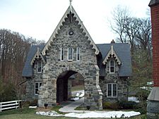 Sheppard and Enoch Pratt Hospital Gatehouse Dec 09.JPG