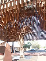 Tree of knowledge monument 1.jpg