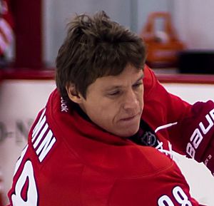 Alex Semin 2013-2 (cropped1)