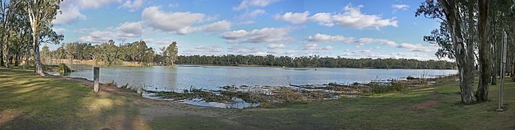 Confluence of Murray & Darling Rivers, Wentworth, NSW, 9.7.2007