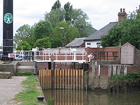 Grovehill Lock.JPG