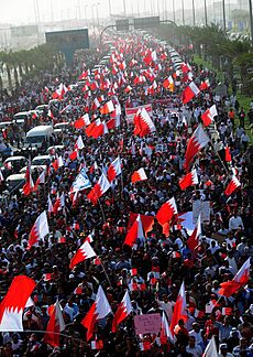 Hundreds of thousands of Bahrainis taking part in march of loyalty to martyrs