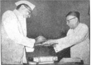 Jaybhikhkhu accepting Gold Medal