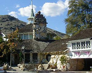 Madonna-inn-exterior-MCB (cropped)