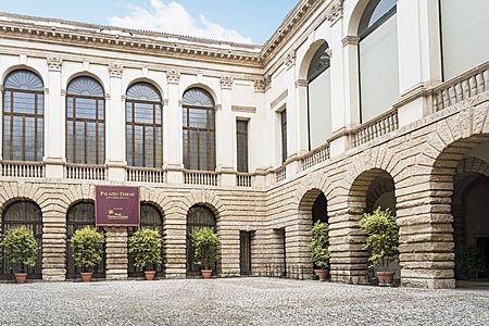 Palazzo Thiene (Vicenza) - courtyard