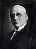 Black-and-white photographic portait of Fritz Haber