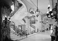 TheElmsStaircase&EntranceHall