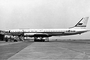 Aeroflot Tupolev Tu-114 JAL livery APM.jpg