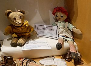 BecksIsleMuseumPickeringPuppetsH1c