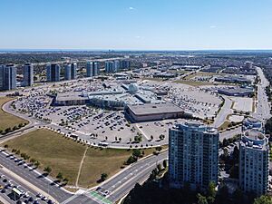 Erin Mills Town Centre 202208