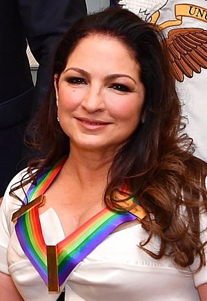 Gloria Estefan in 2017.jpg