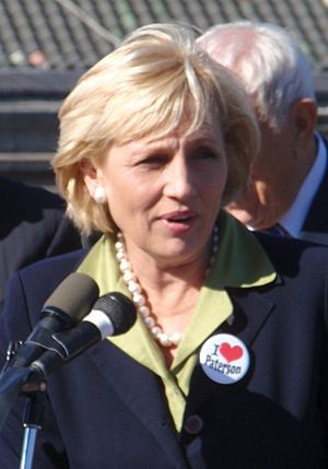 Kim Guadagno 2011 (cropped).jpg