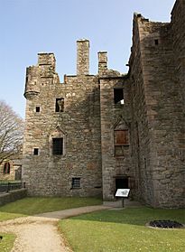 MacLellan's Castle 20080422 - entrance