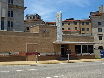 Old Montgomery Greyhound Station May2009.jpg