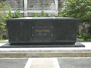 Osmena Tomb