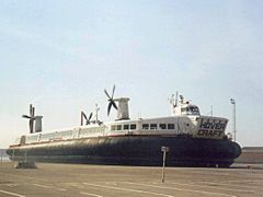 SRN4 Hovercraft in Dover 1