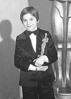 Tatum O'Neal Oscar 1974 (cropped)