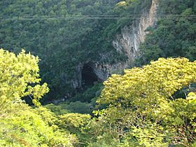 Vistaexteriordelasgrutas