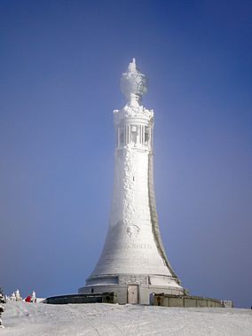 War Memorial in winter.JPG