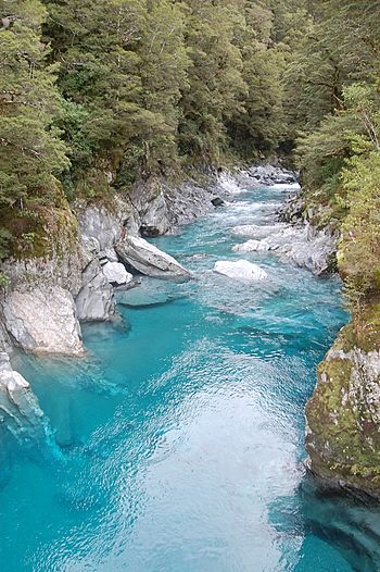 Blue Pools (4674323289).jpg