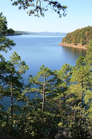 Lake Ouachita (1580678324)