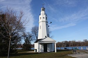 NeenahLighthouse2009FoxRiver