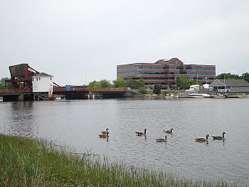 Neponset River Granite Avenue Bridge.jpg