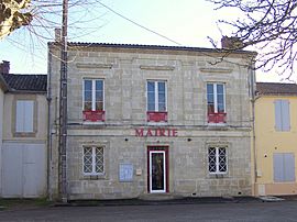 Villandraut Mairie.JPG