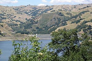 CalaverasReservoir003