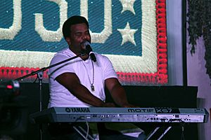 Craig Robinson 141001-A-QR427-487 (cropped)