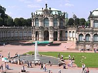 Dresden-Zwinger.courtyard.07