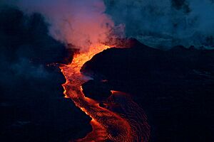 Kilauea Fissure 8 cone erupting on 6-28-2018