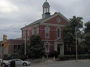 Memorial hall library