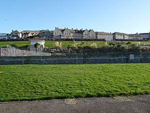 Portland, Victoria Gardens and old police station - geograph.org.uk - 1093863