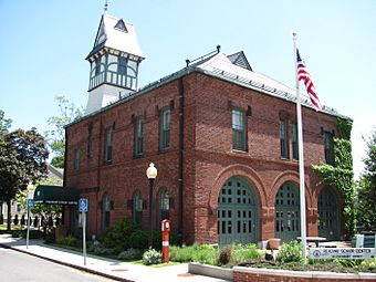 Reading Municipal Building, Reading MA.jpg