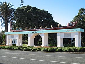 Remembrance arch, Patea