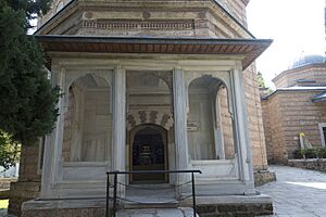 Shezade Ahmet tomb 7873.jpg