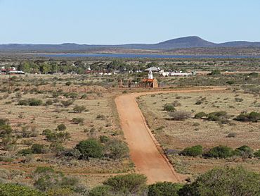 View of Yalgoo from Yalgoo lookout, September 2021.jpg