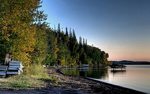 Wabamun Lake (3981723486).jpg